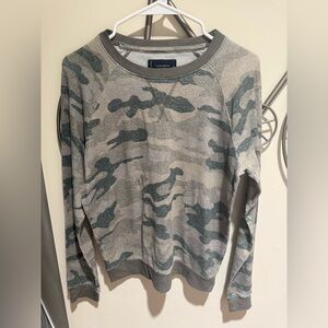 Lucky Brand Olive Camo Sweatshirt Sweater, Size M